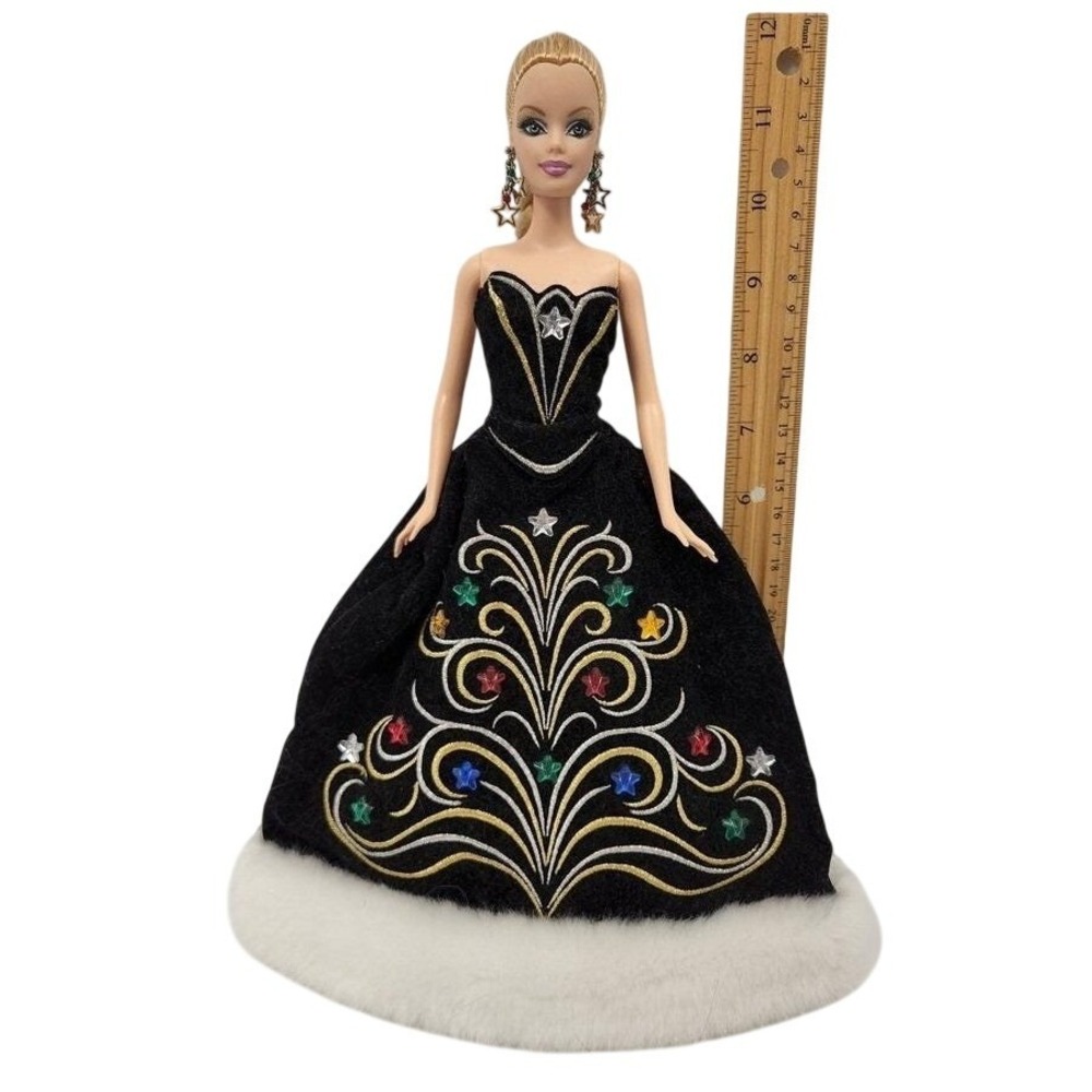 2006 HOLIDAY BARBIE *Bob Mackie Black Velvet Embellished Gown Blonde Braid‎